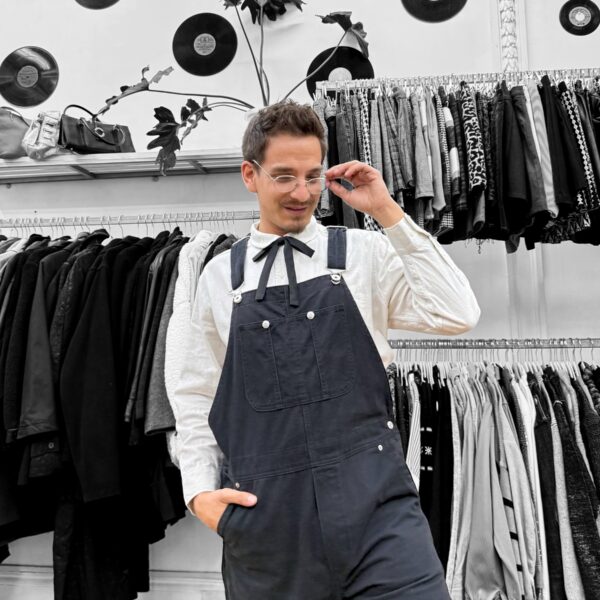 Jardinera negra jeans